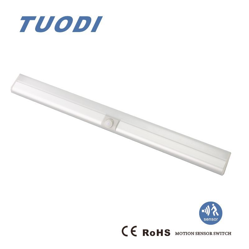 TUODI TDL-7132B 高品质USB感应衣柜灯锂电池长条红外led灯充电感应橱柜灯